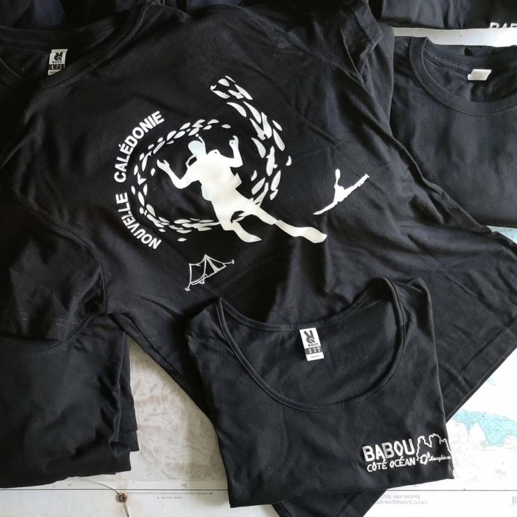 Les tee-shirts de Babou Côté Océan à Hienghène | Nouvelle Calédonie